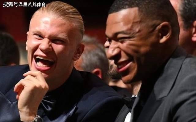 世界足坛之最贵阵容更新：姆哈领衔锋线，皇马阿森纳包揽两个位置