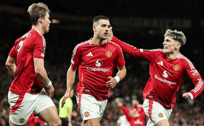 真核觉醒！曼联巨星再现巅峰神技 对手主帅赛后表态暗藏玄机